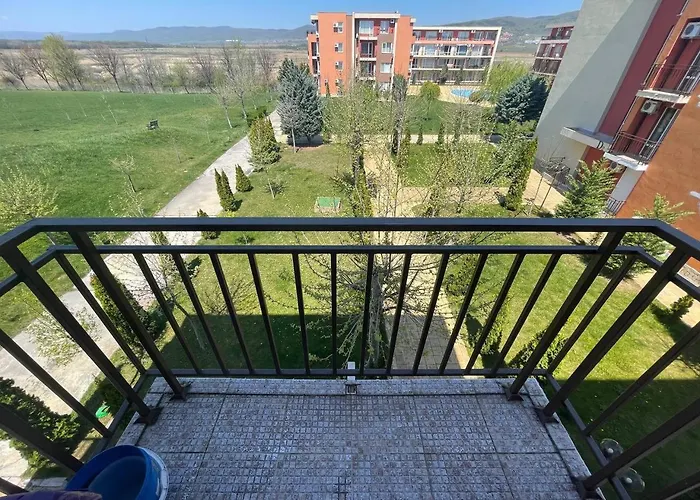 Quiet With A View! Apartamento